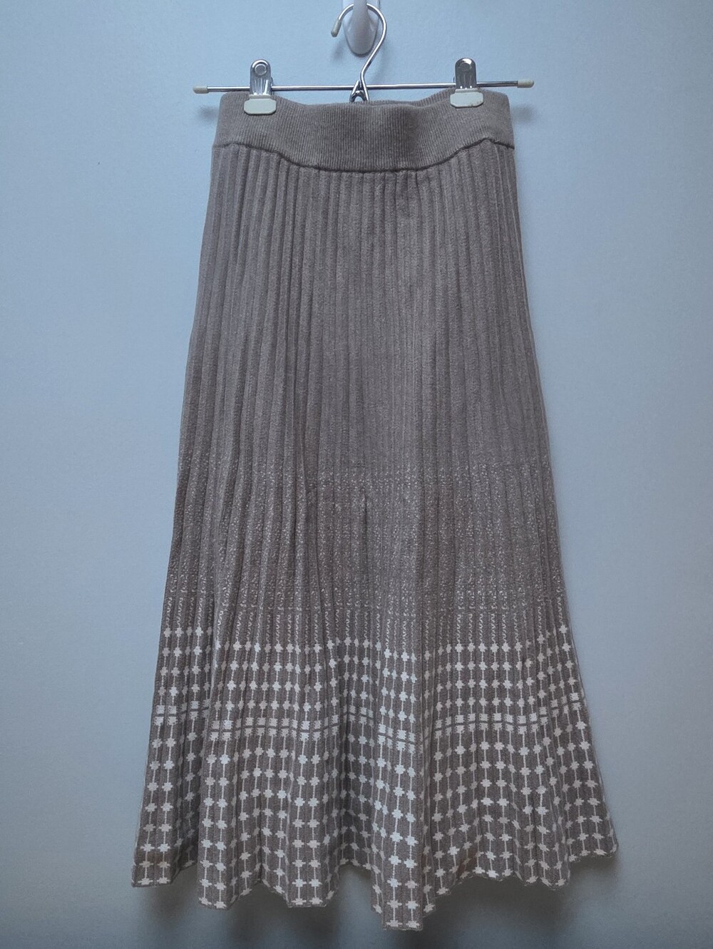 LUNA | Dark Beige & White Long Sweater Weight Skirt, Sz. S - Picture 3 of 6